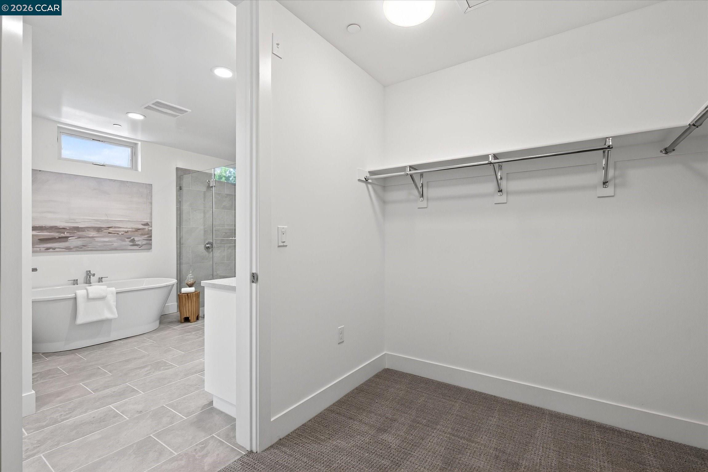 210 Lafayette Cir Unit: 302