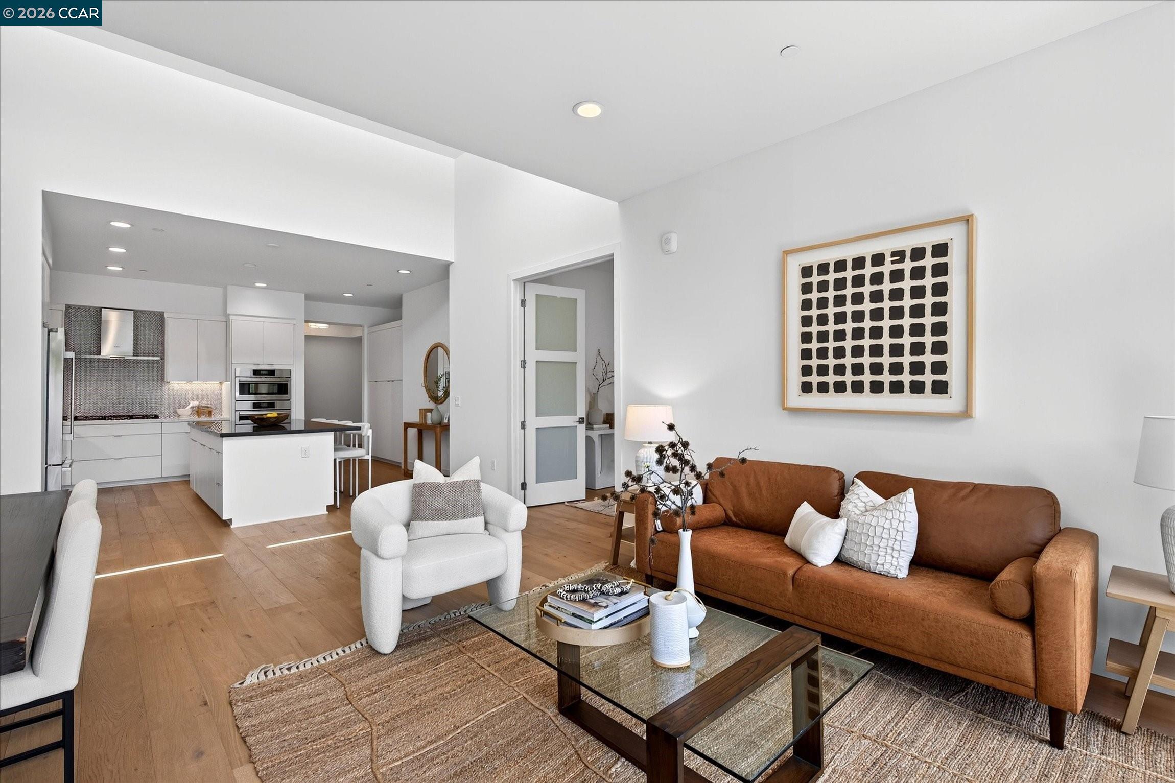210 Lafayette Cir Unit: 302
