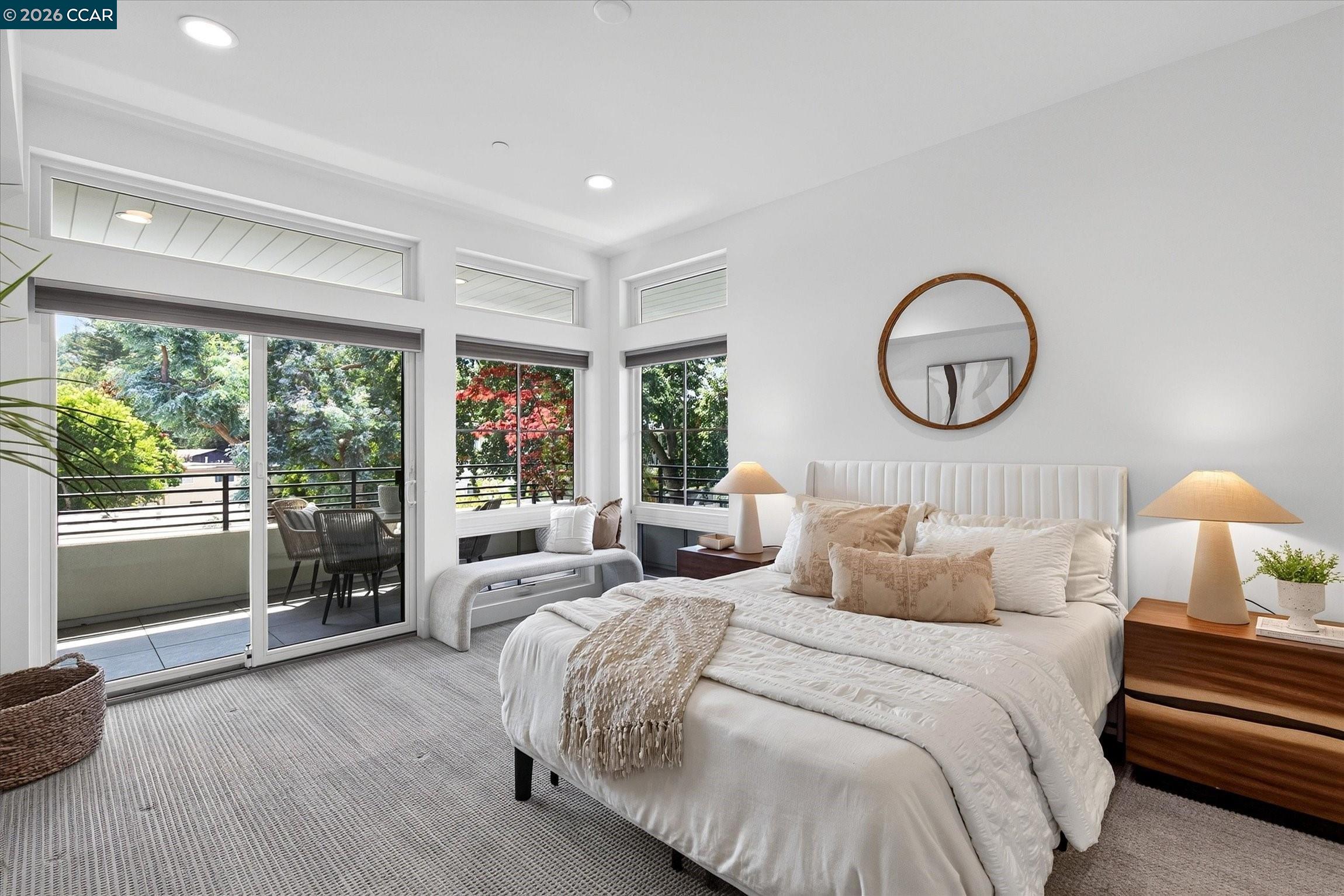 210 Lafayette Cir Unit: 302