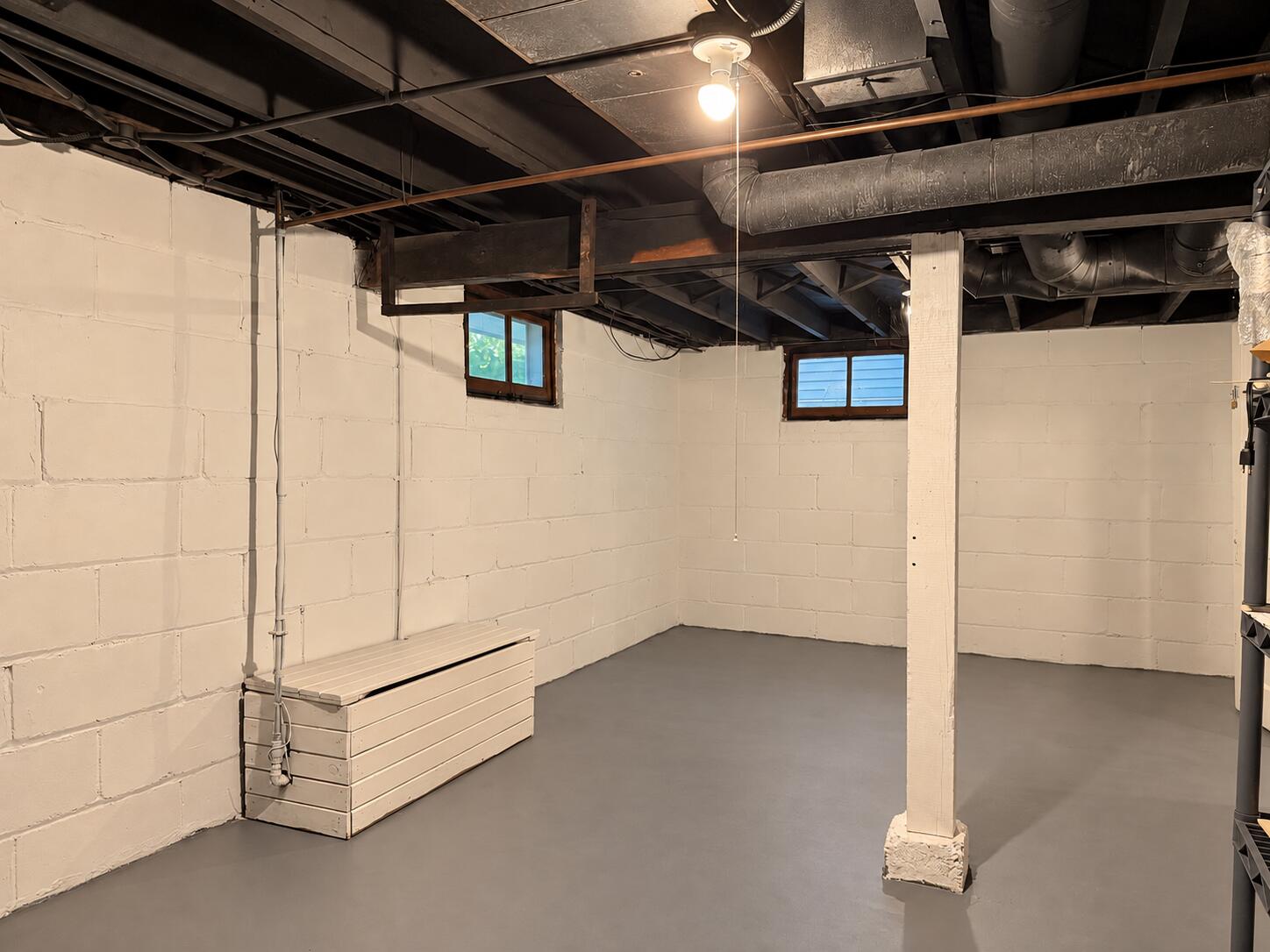 8215-8217 Portland Ave