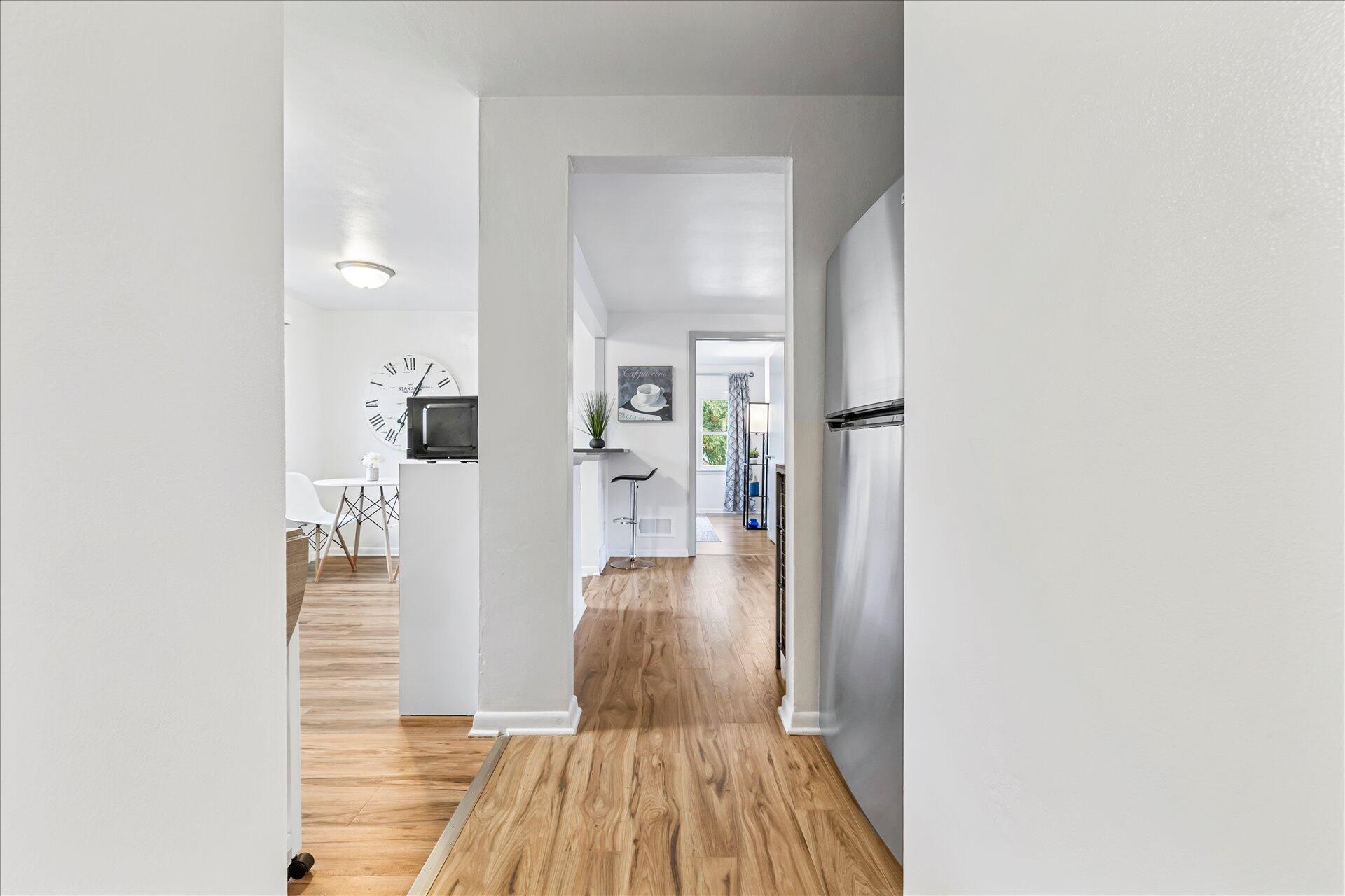 8215-8217 Portland Ave