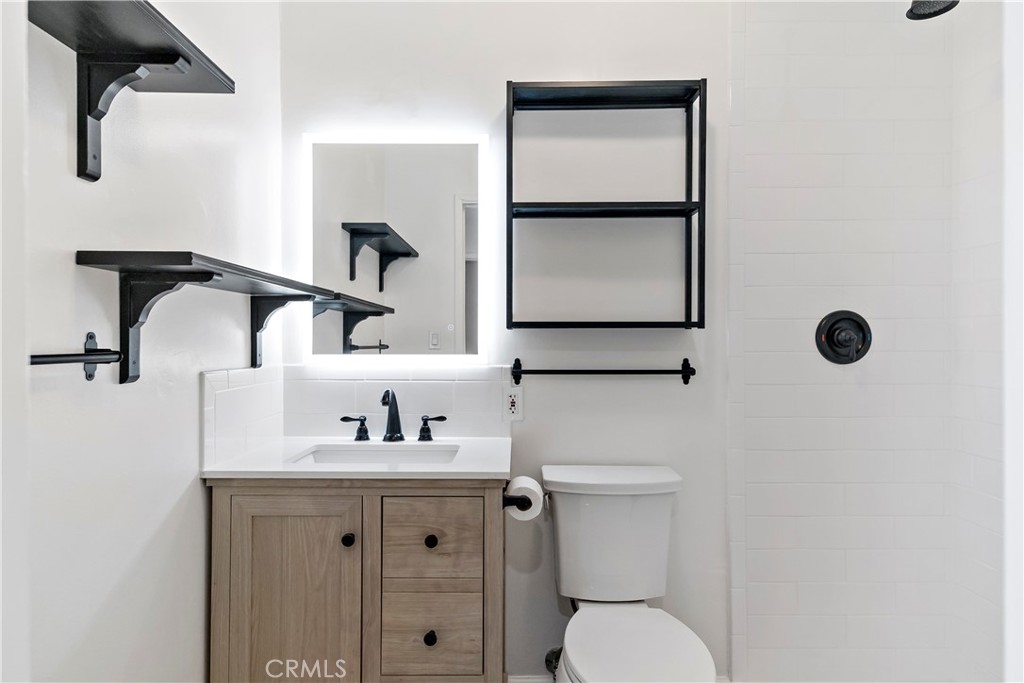 332 E Colorado Boulevard A