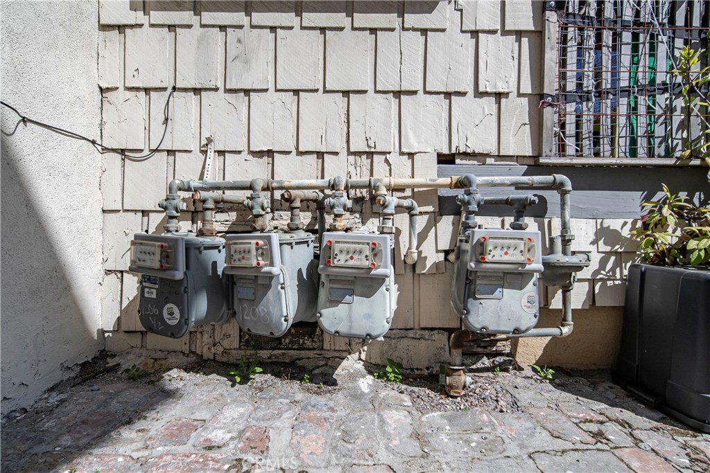 1202 W Sunset Boulevard