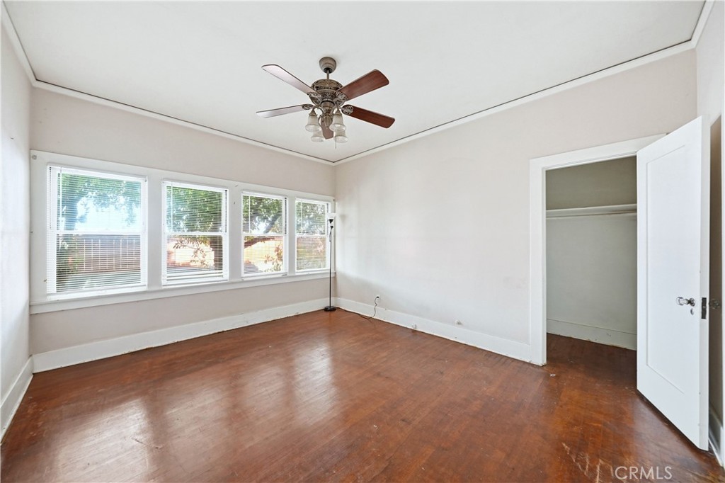 513 N Palm