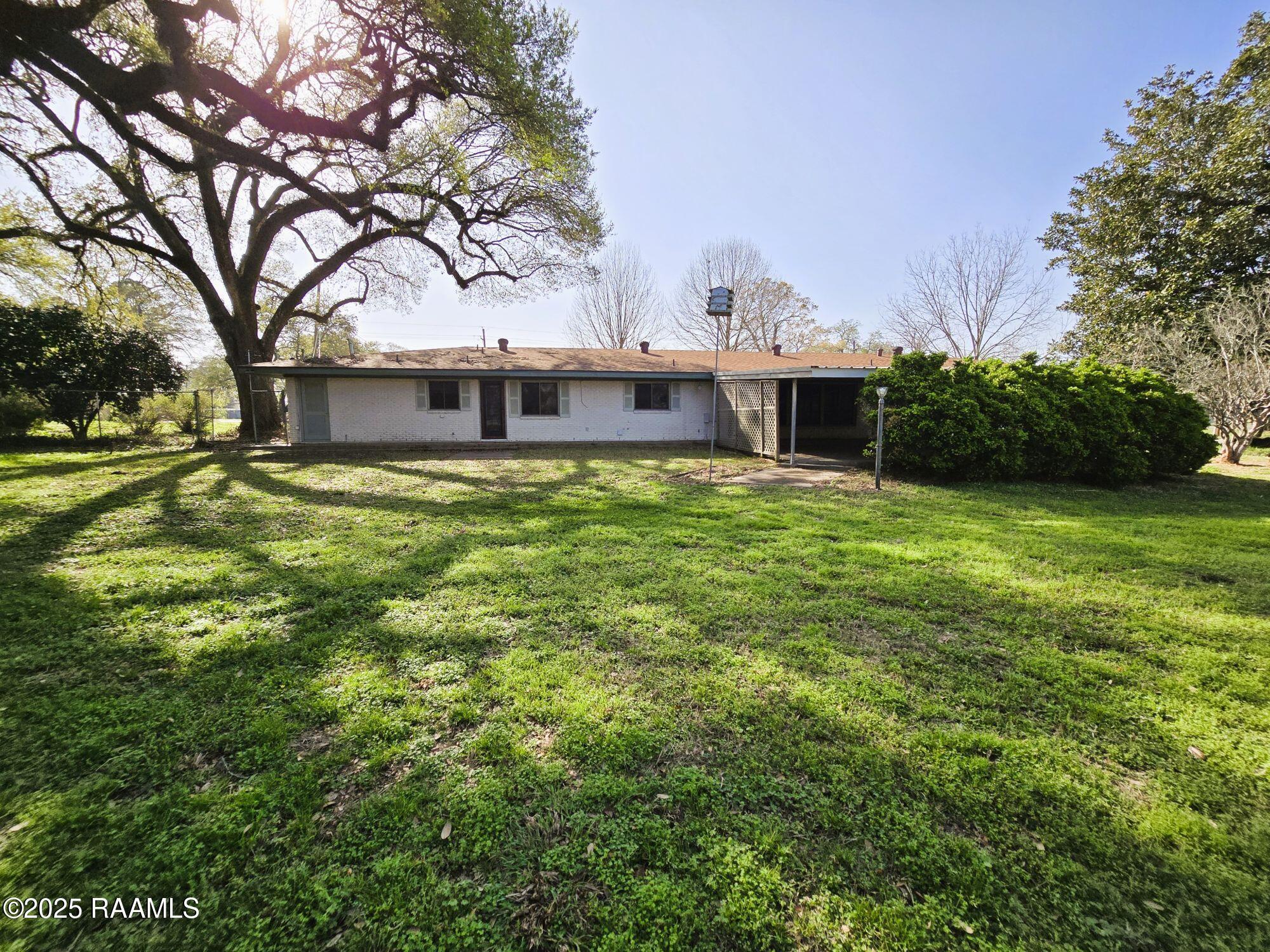 4714 N University Avenue