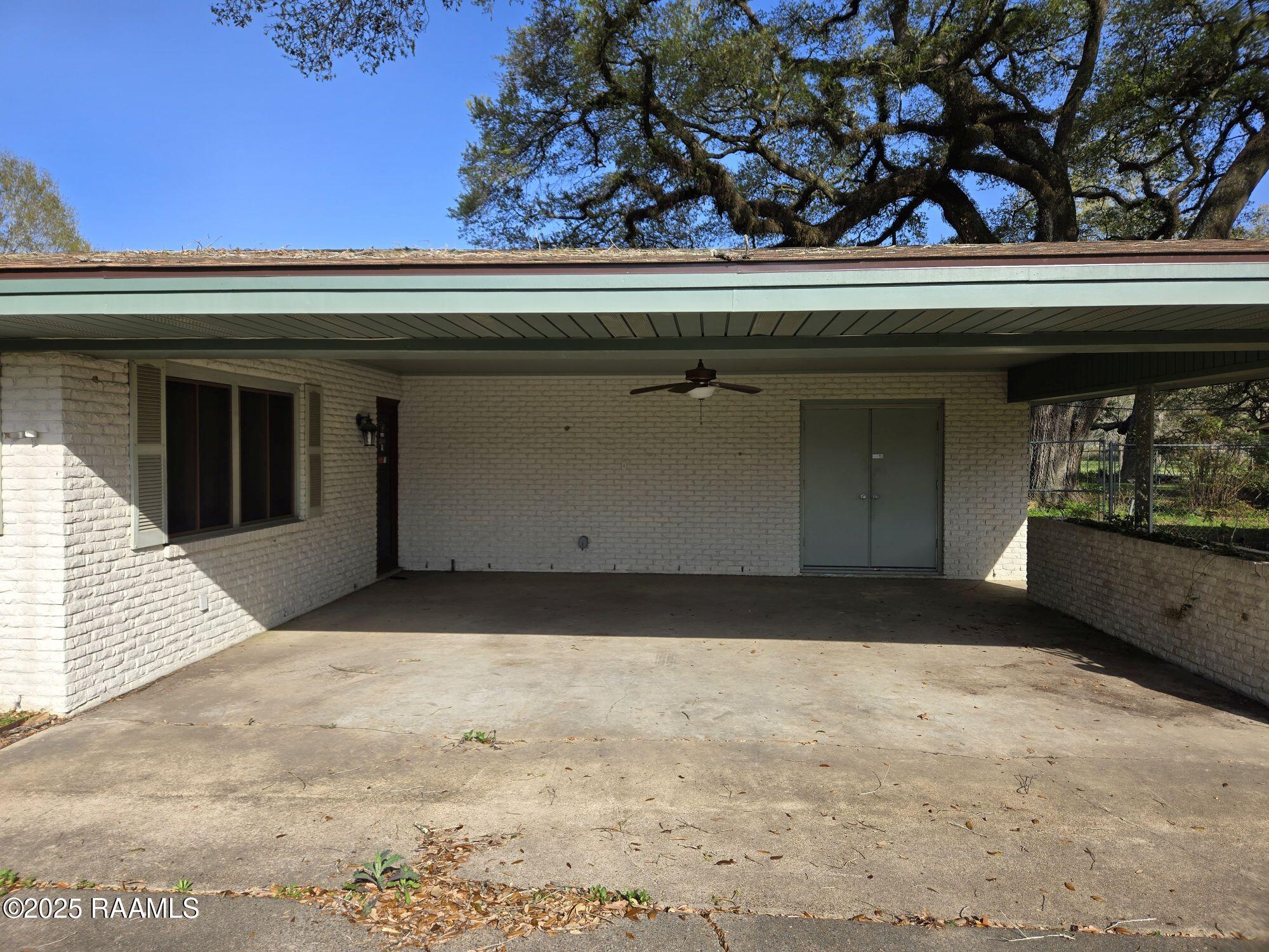 4714 N University Avenue