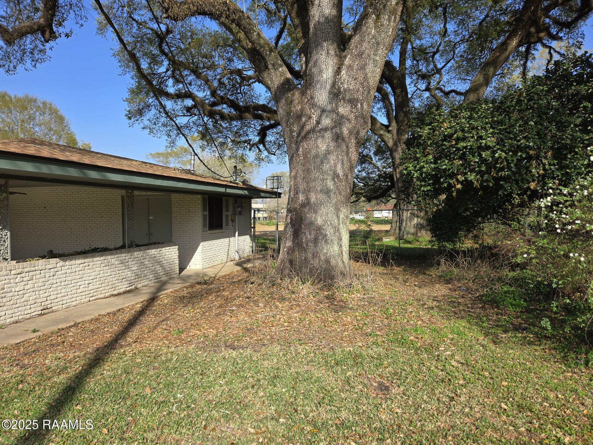 4714 N University Avenue