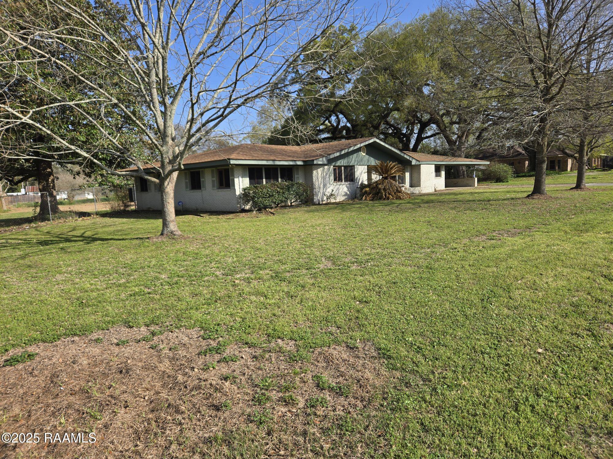 4714 N University Avenue