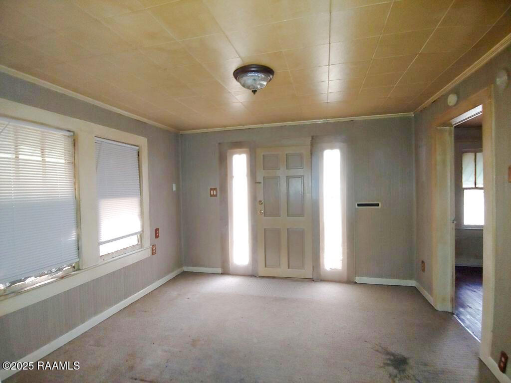 308 N Trahan Avenue