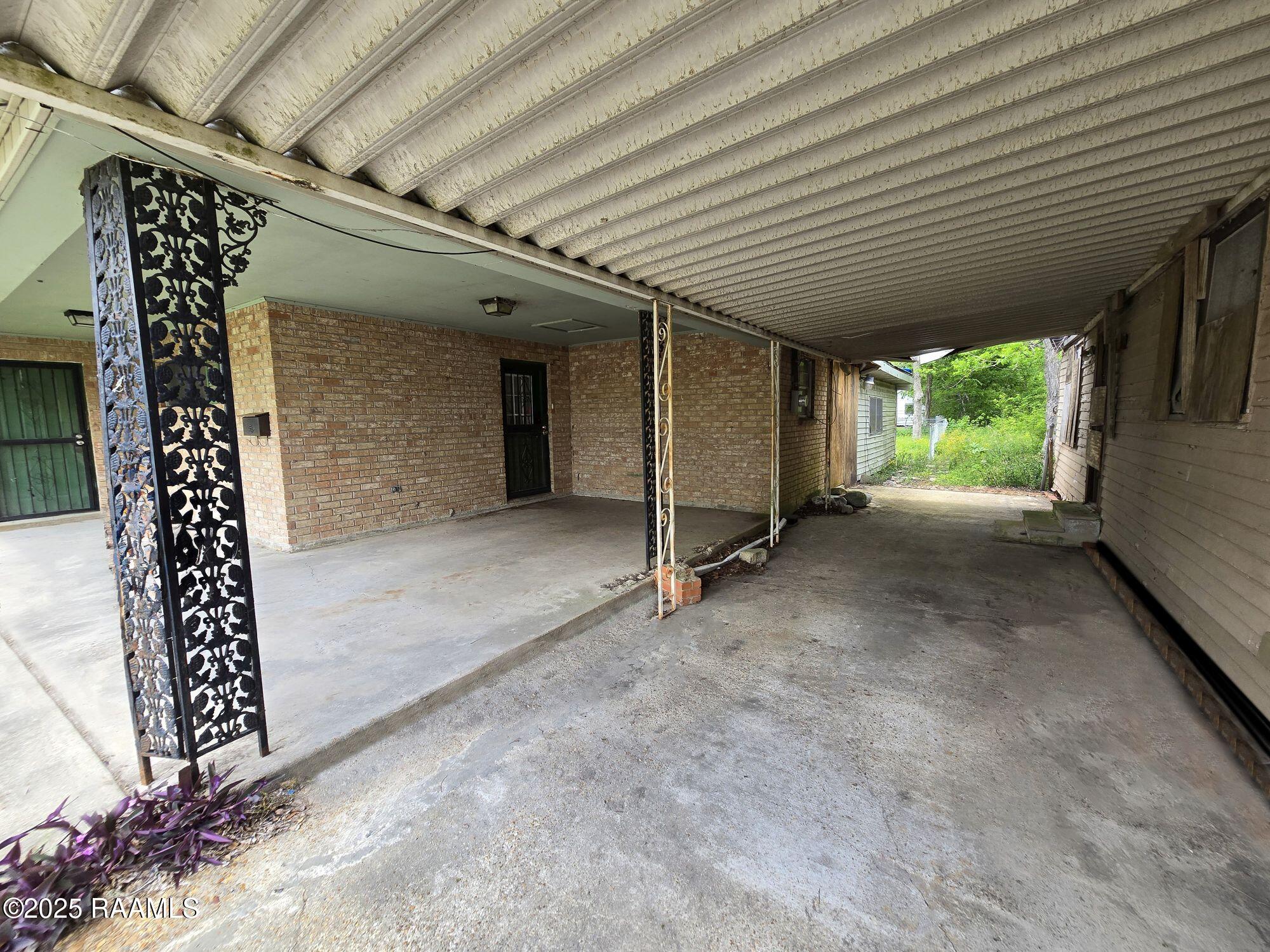 720 W Third Street