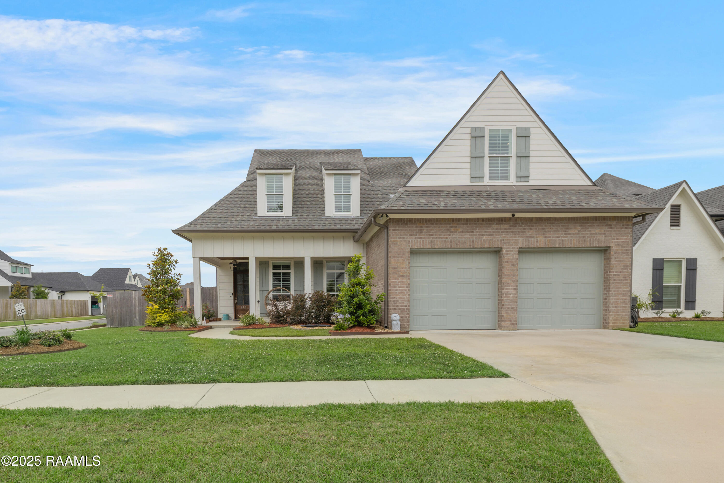 216 Canary Palm Way