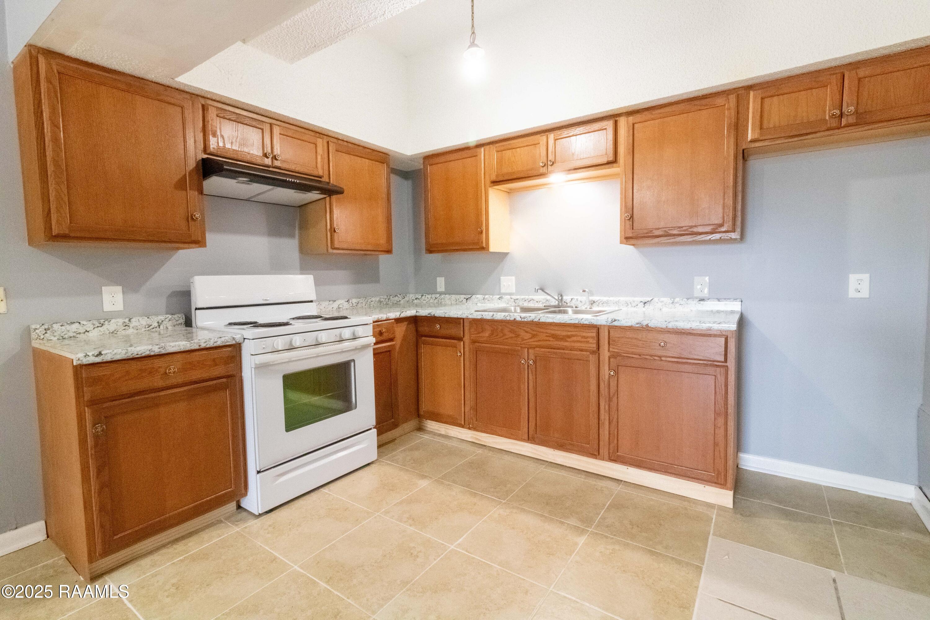815 Martin Luther King Jr Drive # 38