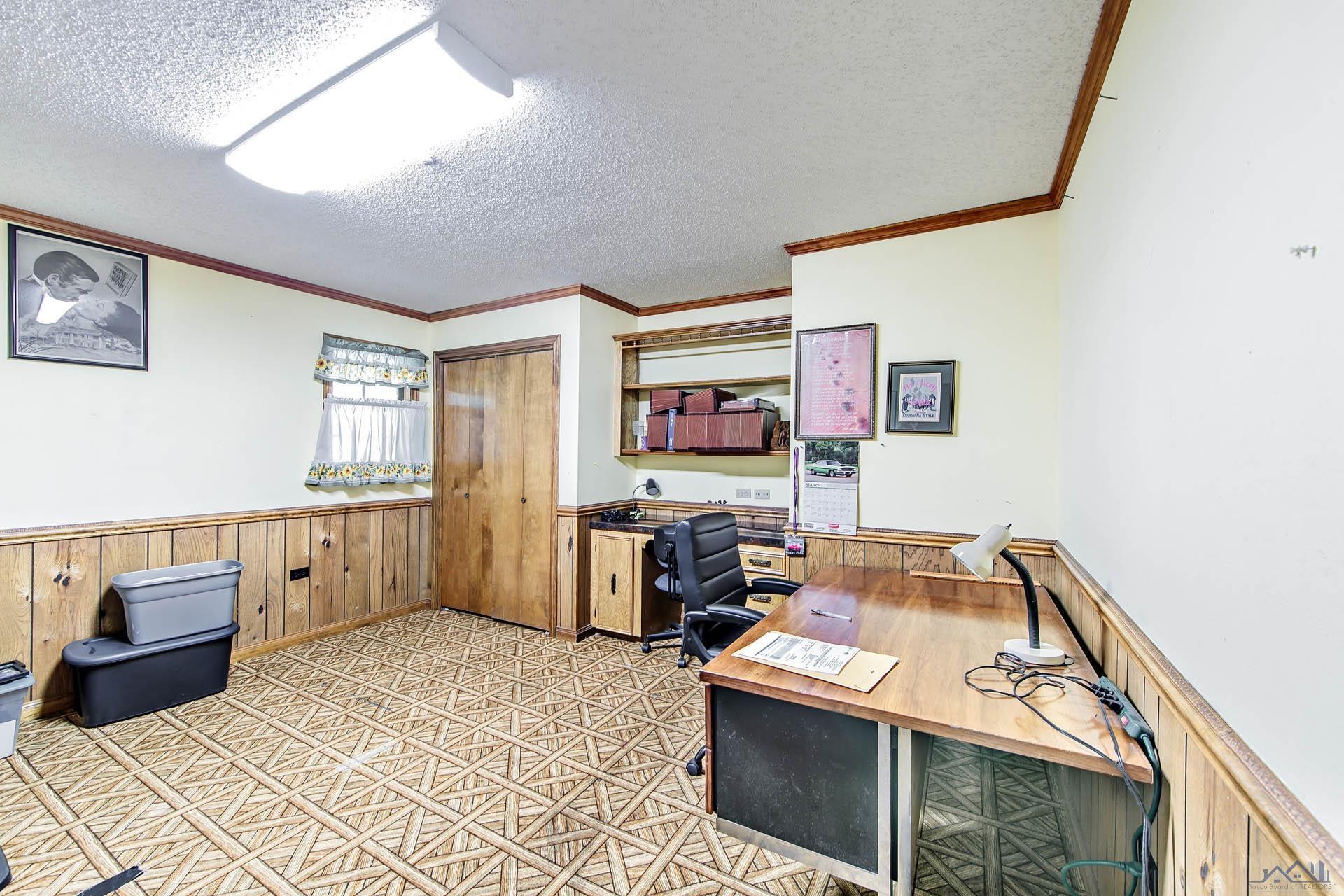 4017 Benton Dr