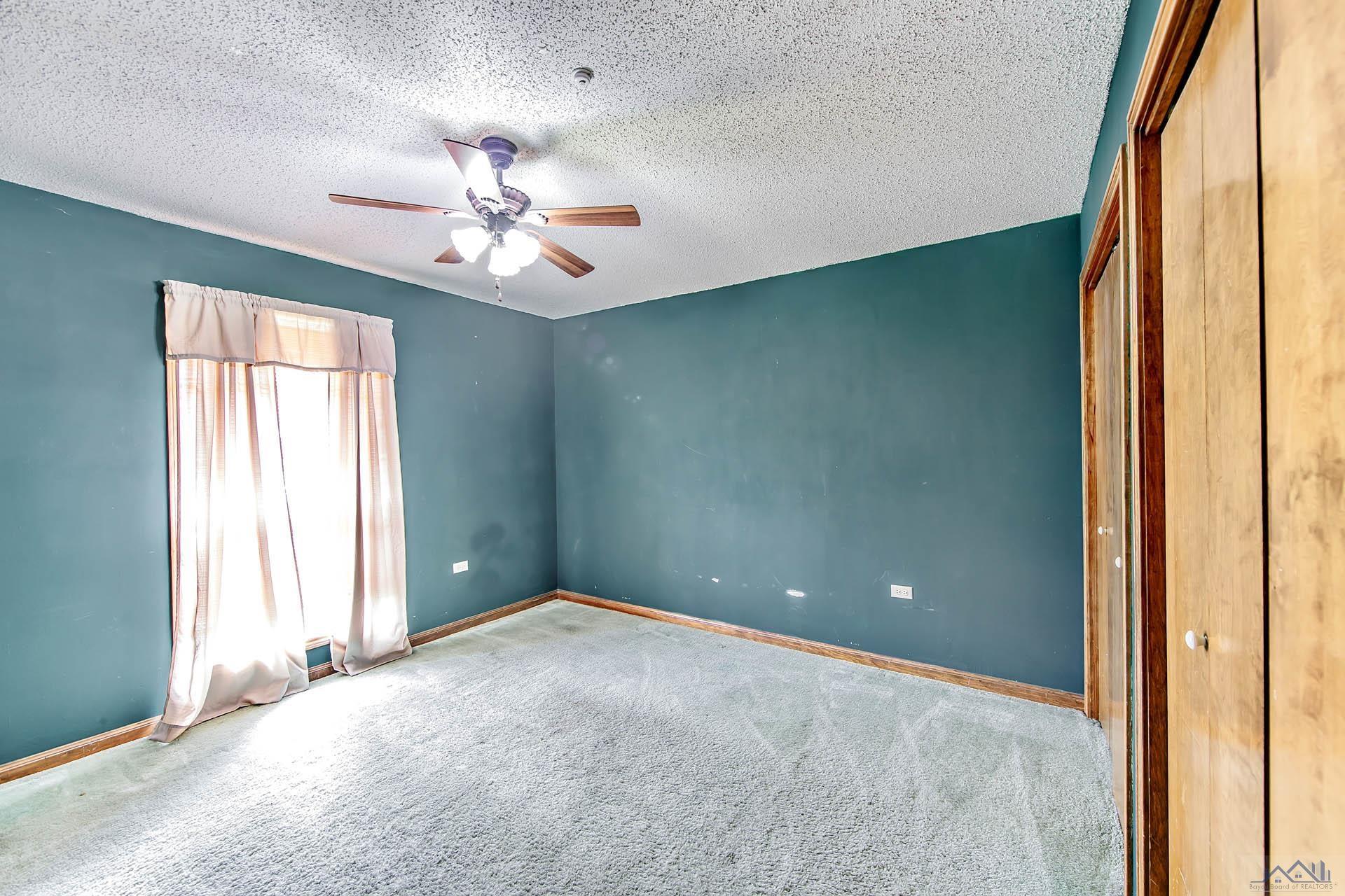 4017 Benton Dr