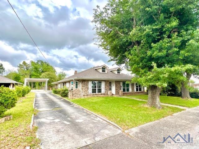 129 Rubaiyat Drive