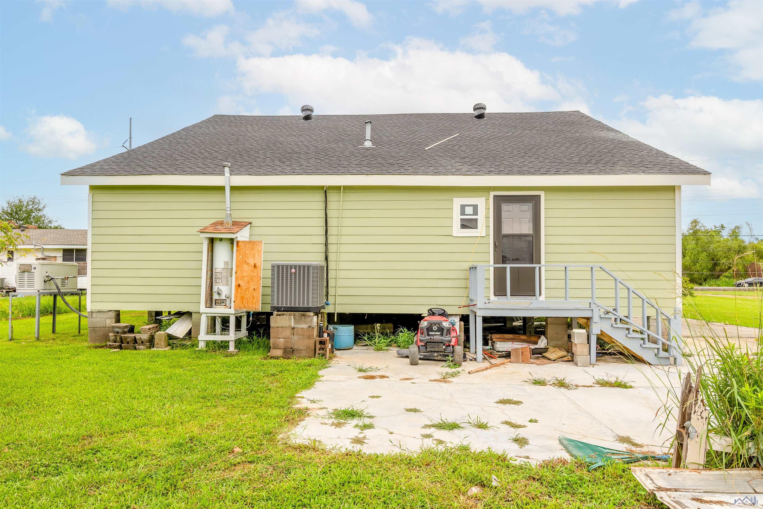 3045 Grand Caillou Road