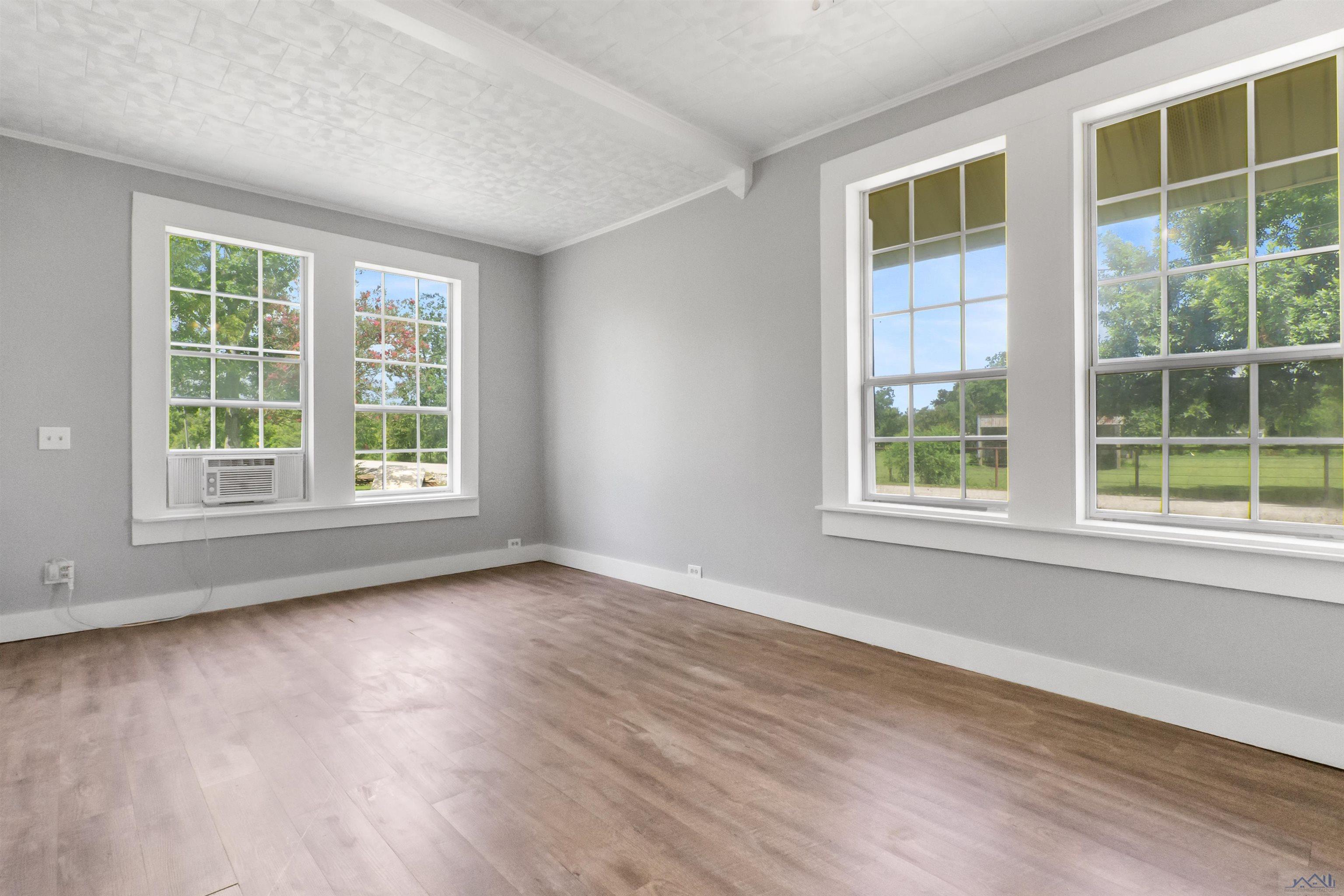 157 Old Mill Rd