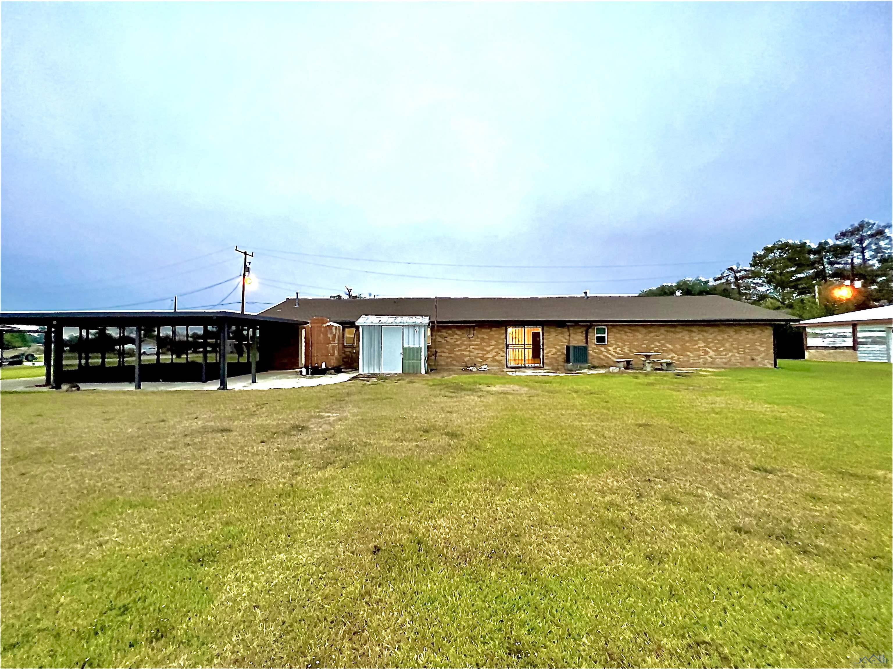 4637 Bayouside Dr