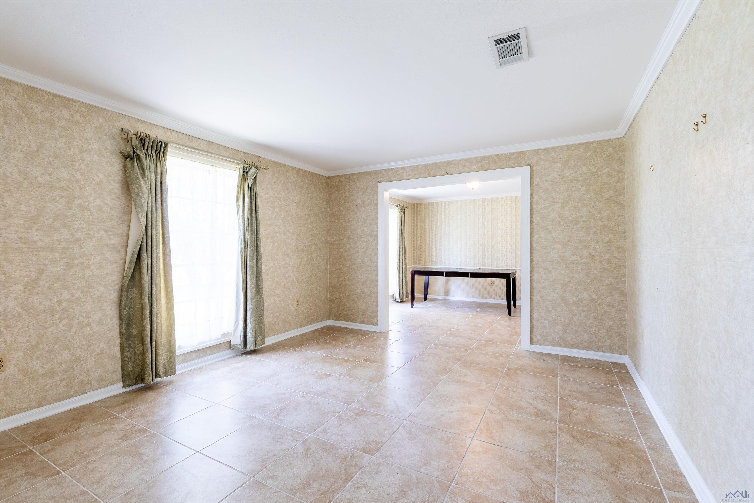 628 Gaynell Drive