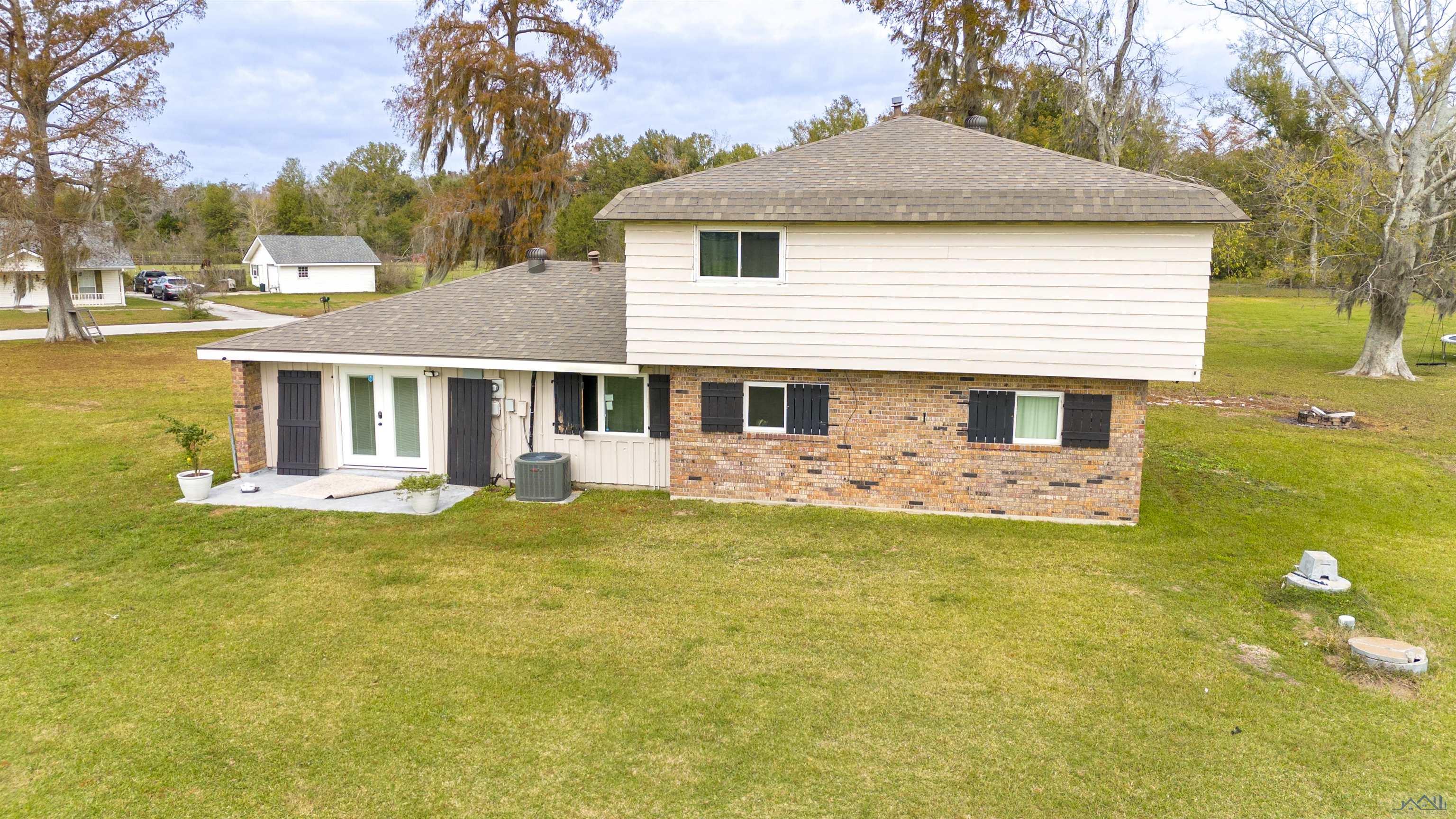 306 Melanie Ln