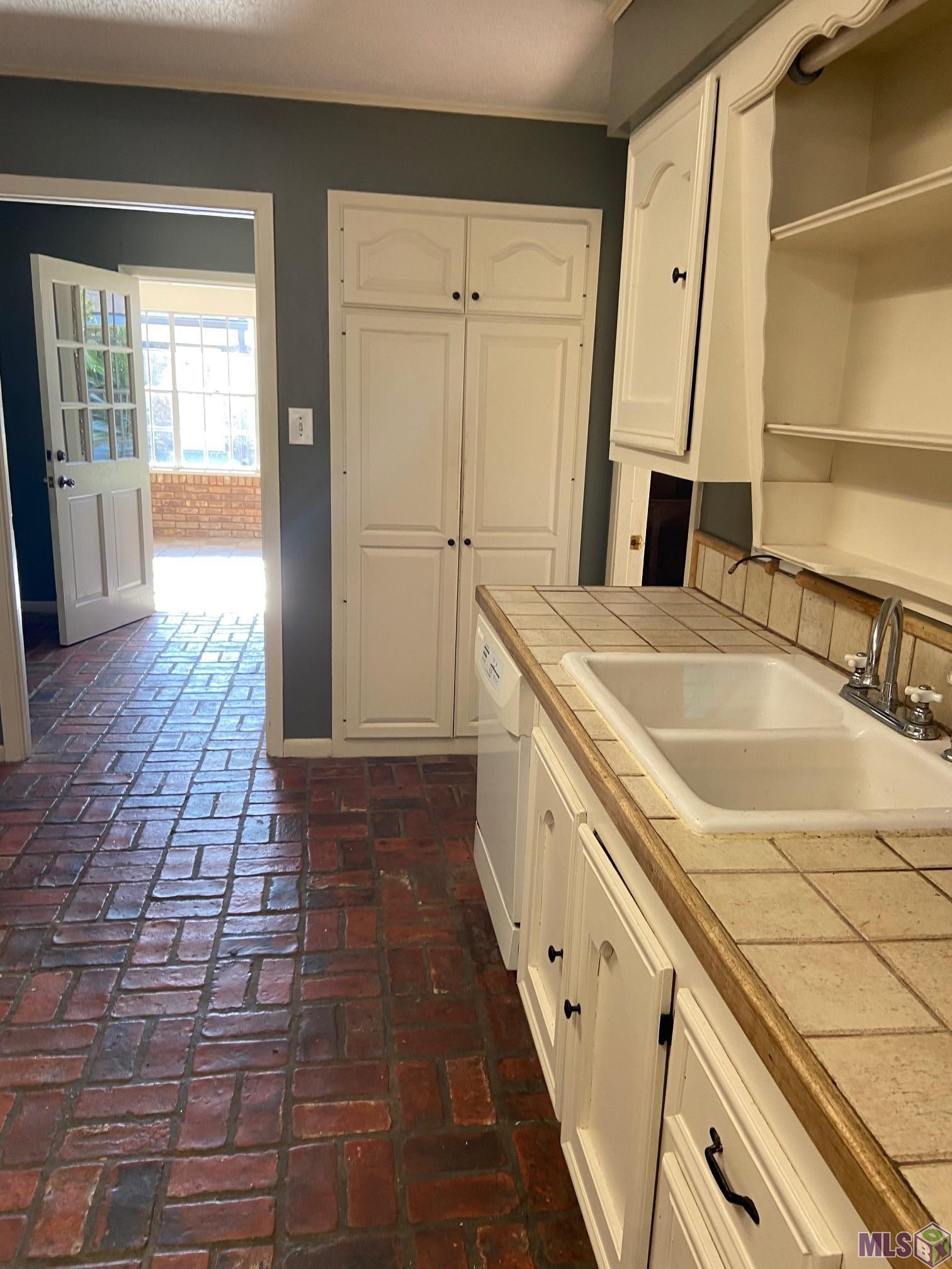 4661 La Hwy 308