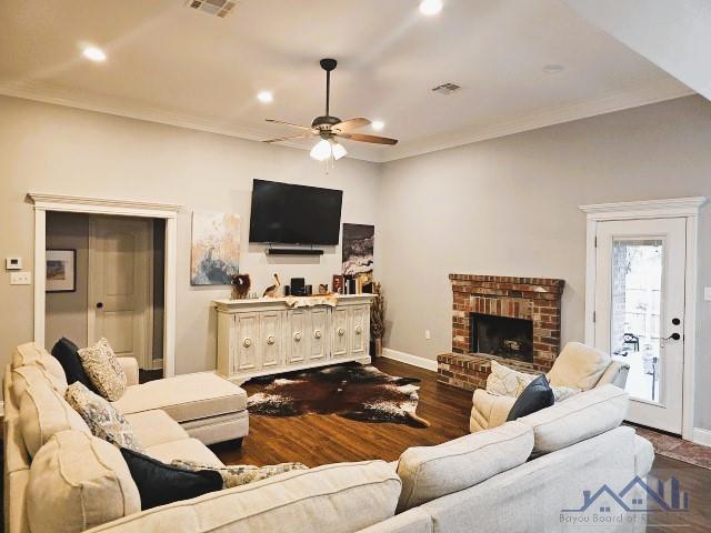 1423 Renee Dr