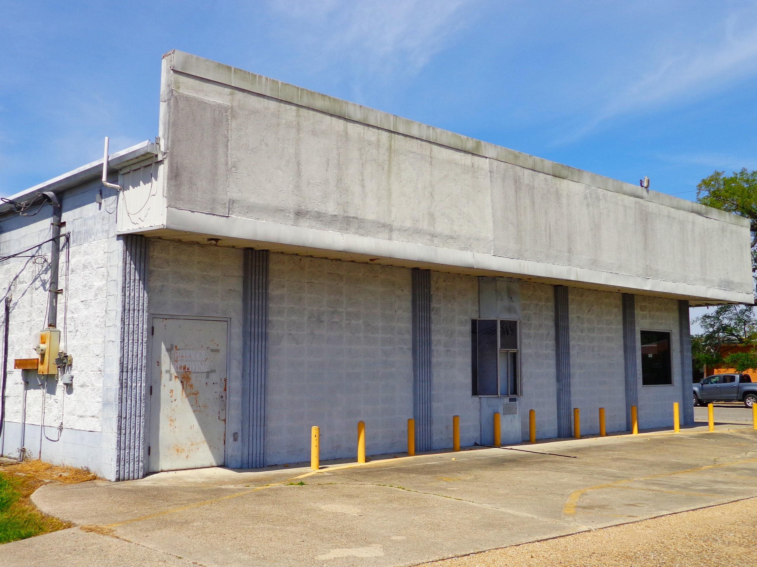 1524 Hospital Ave