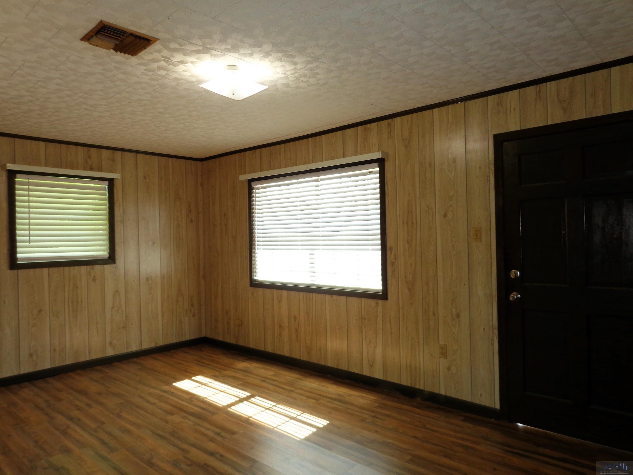 111 Bellaire Drive