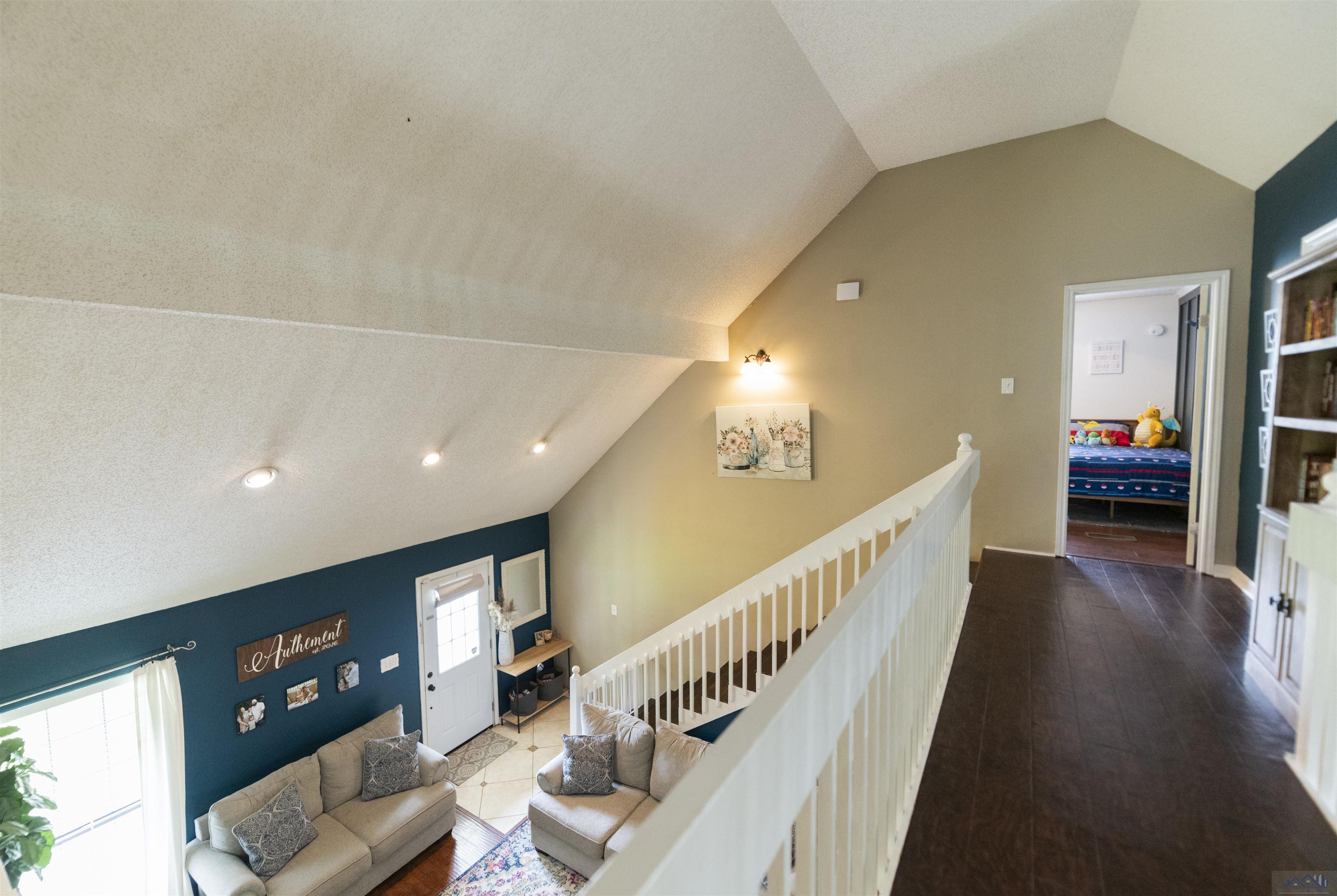 253 Lake Crescent Circle