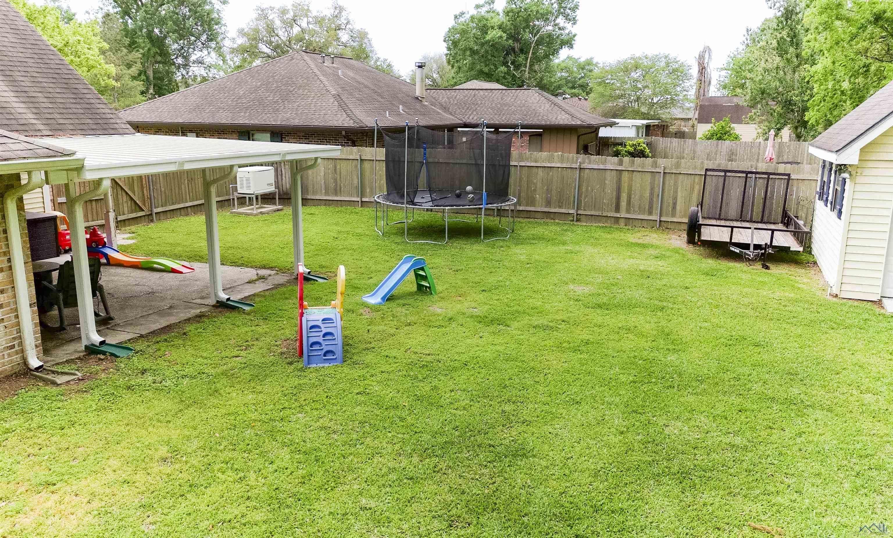 253 Lake Crescent Circle