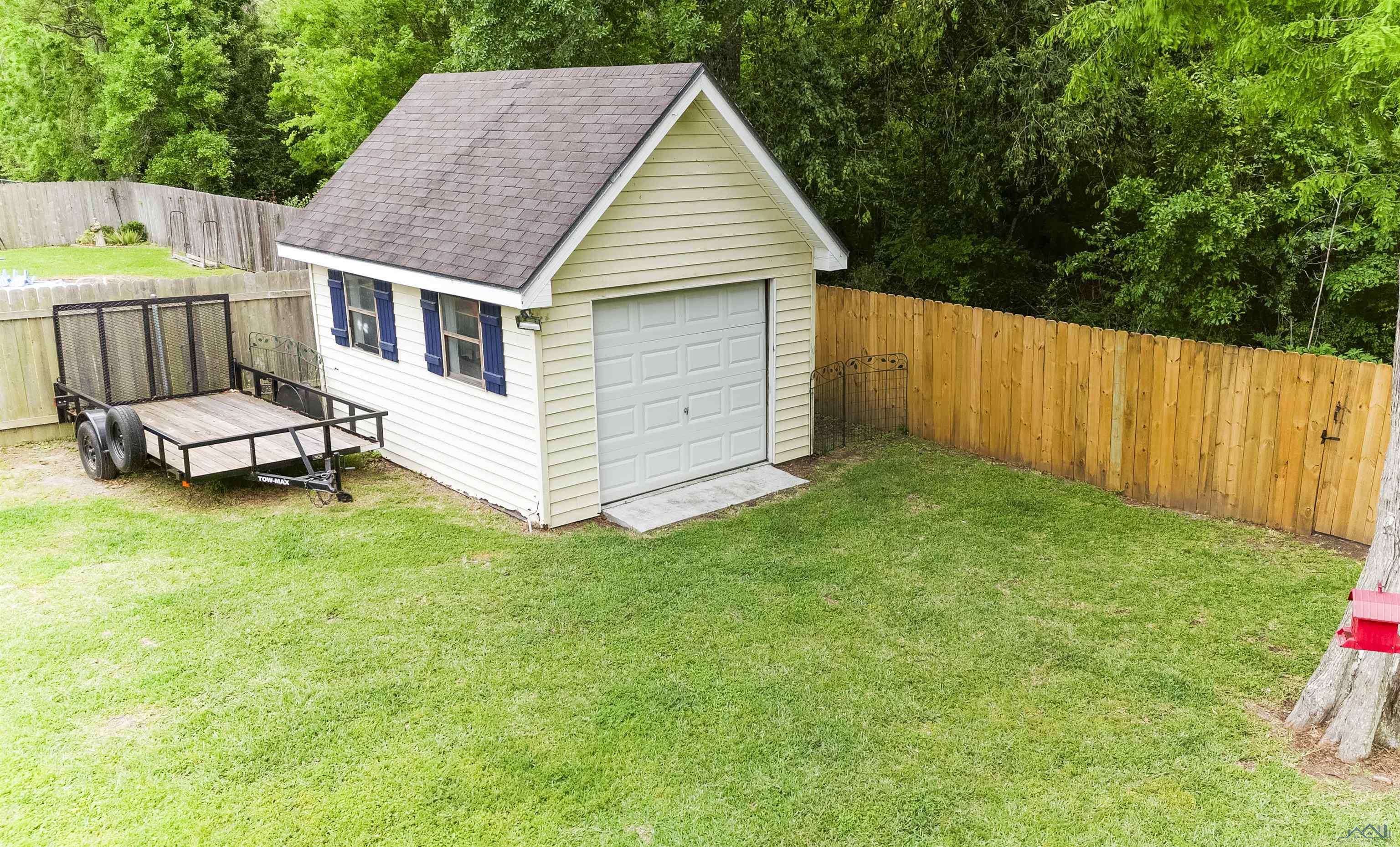 253 Lake Crescent Circle