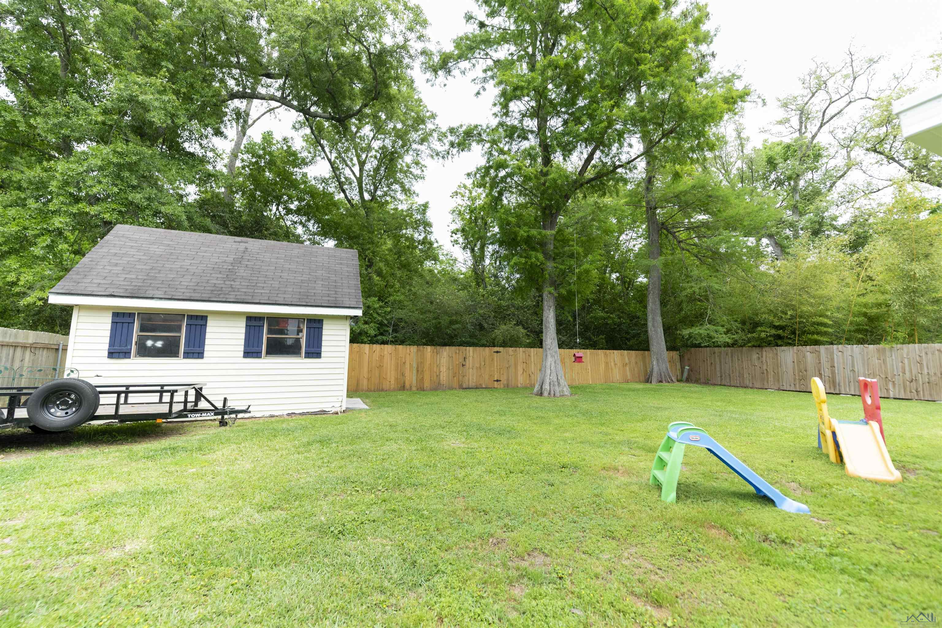253 Lake Crescent Circle
