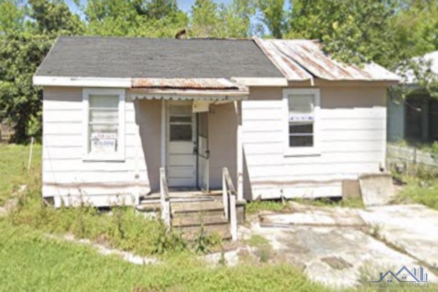 221 Carlos Street