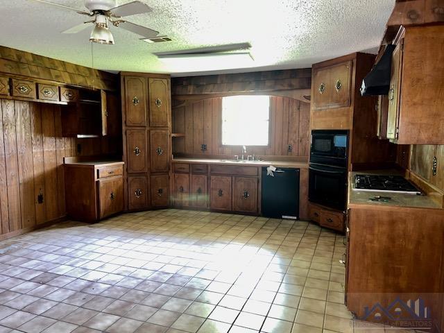 296 Bobcat Lane