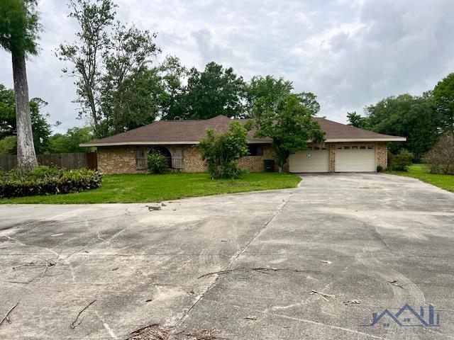 296 Bobcat Lane
