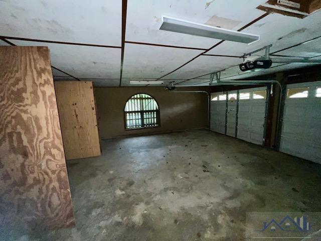296 Bobcat Lane