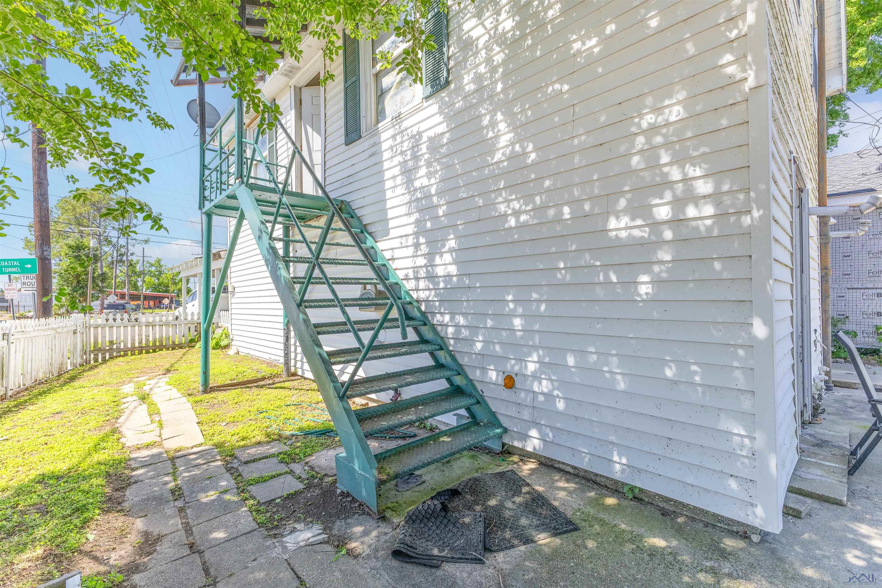 1403 Honduras Street