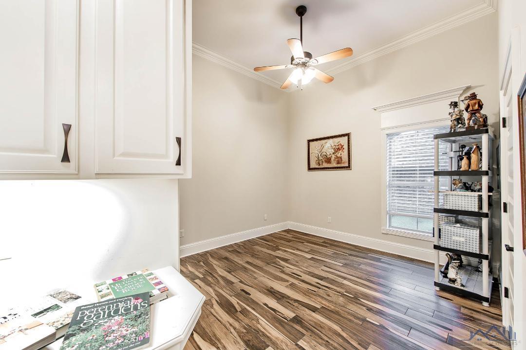 3379 Brookwood Dr