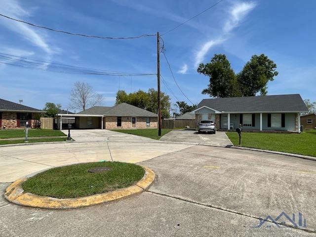 3010 Hickory Circle