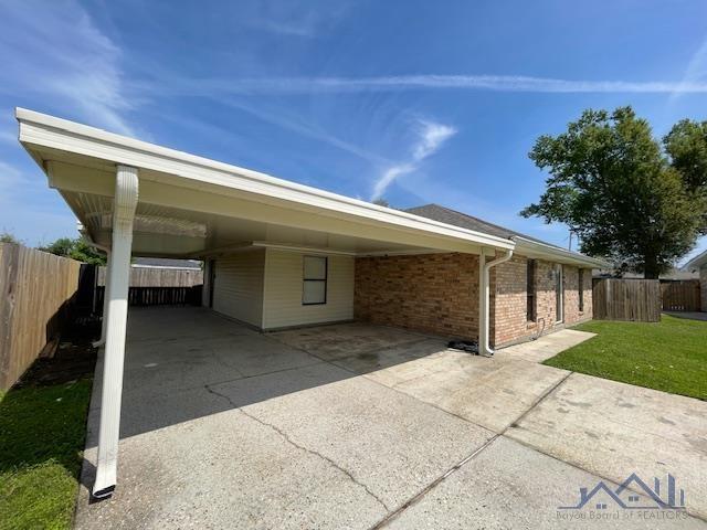 3010 Hickory Circle