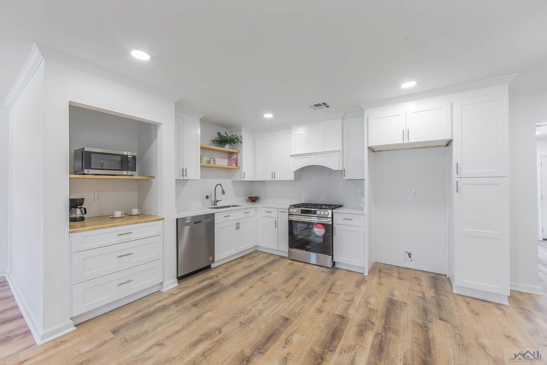 308 Richard Dr