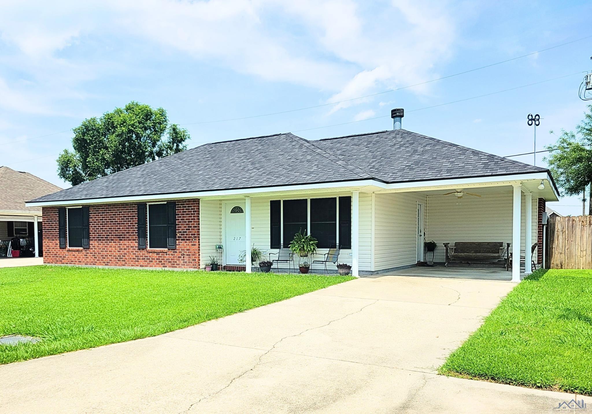 217 Jennifer St