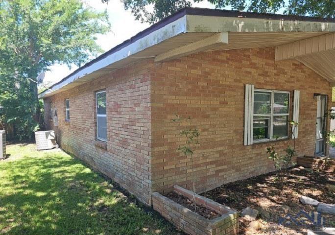 1001 Chestnut Dr