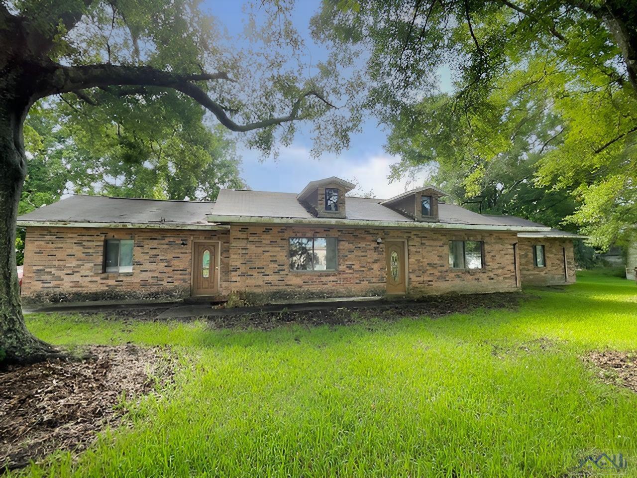 210 Murial Street