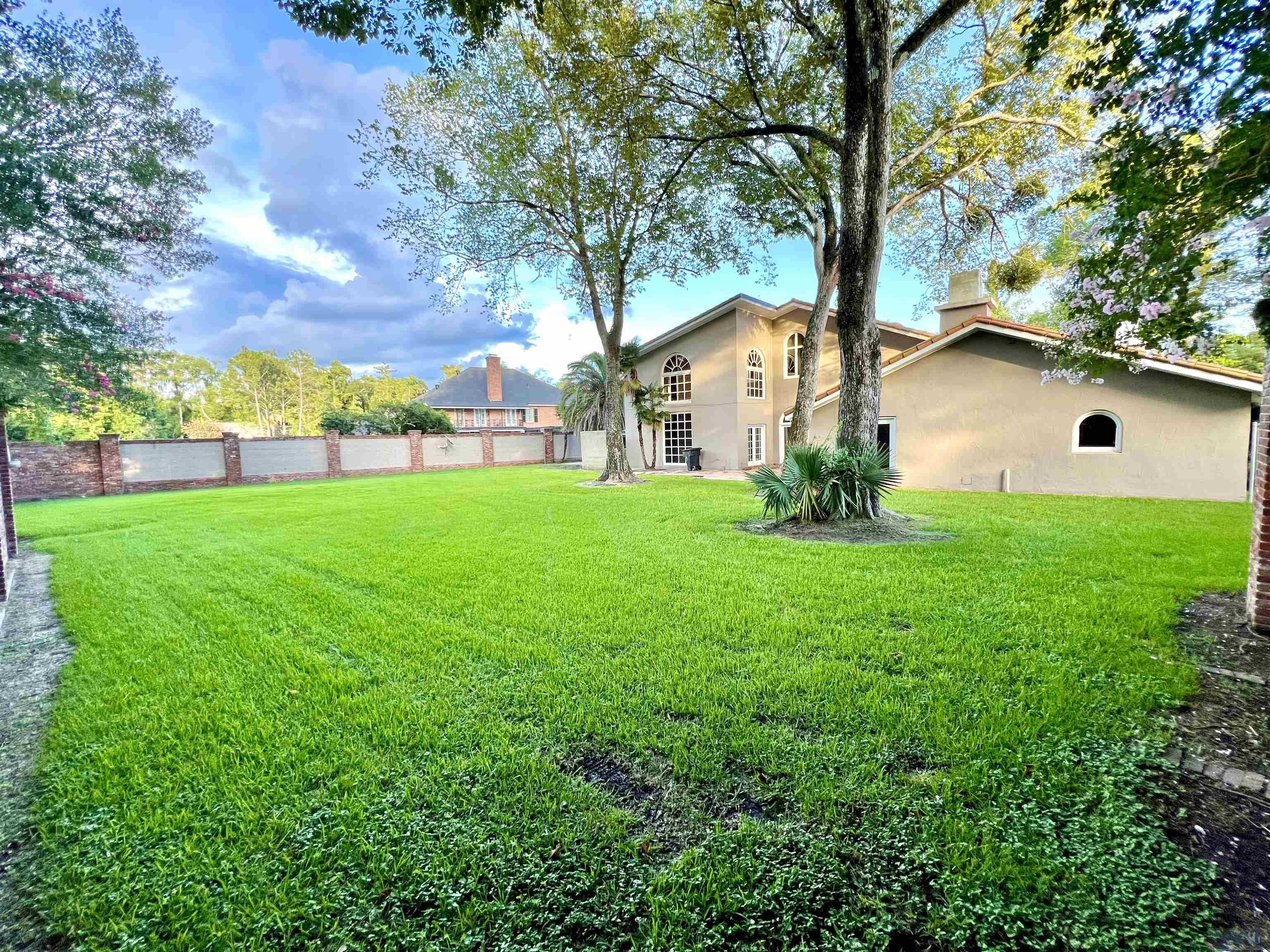 201 Belle Helene Dr
