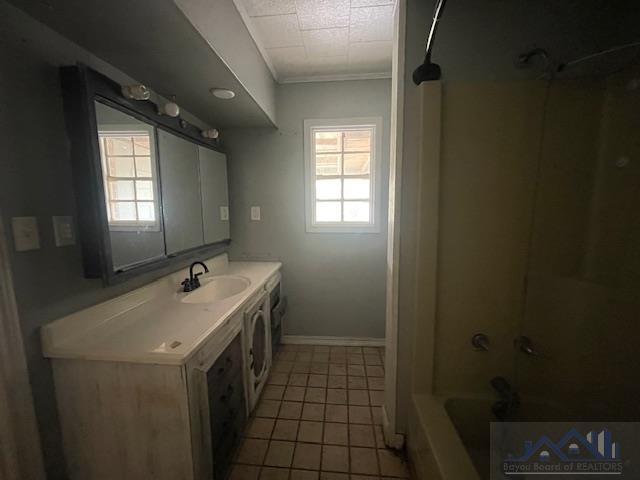 103 Village Dr