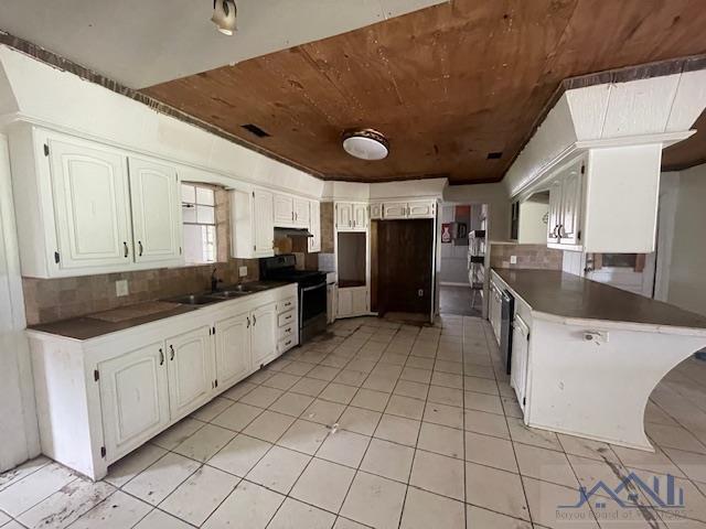 103 Village Dr