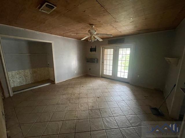 103 Village Dr