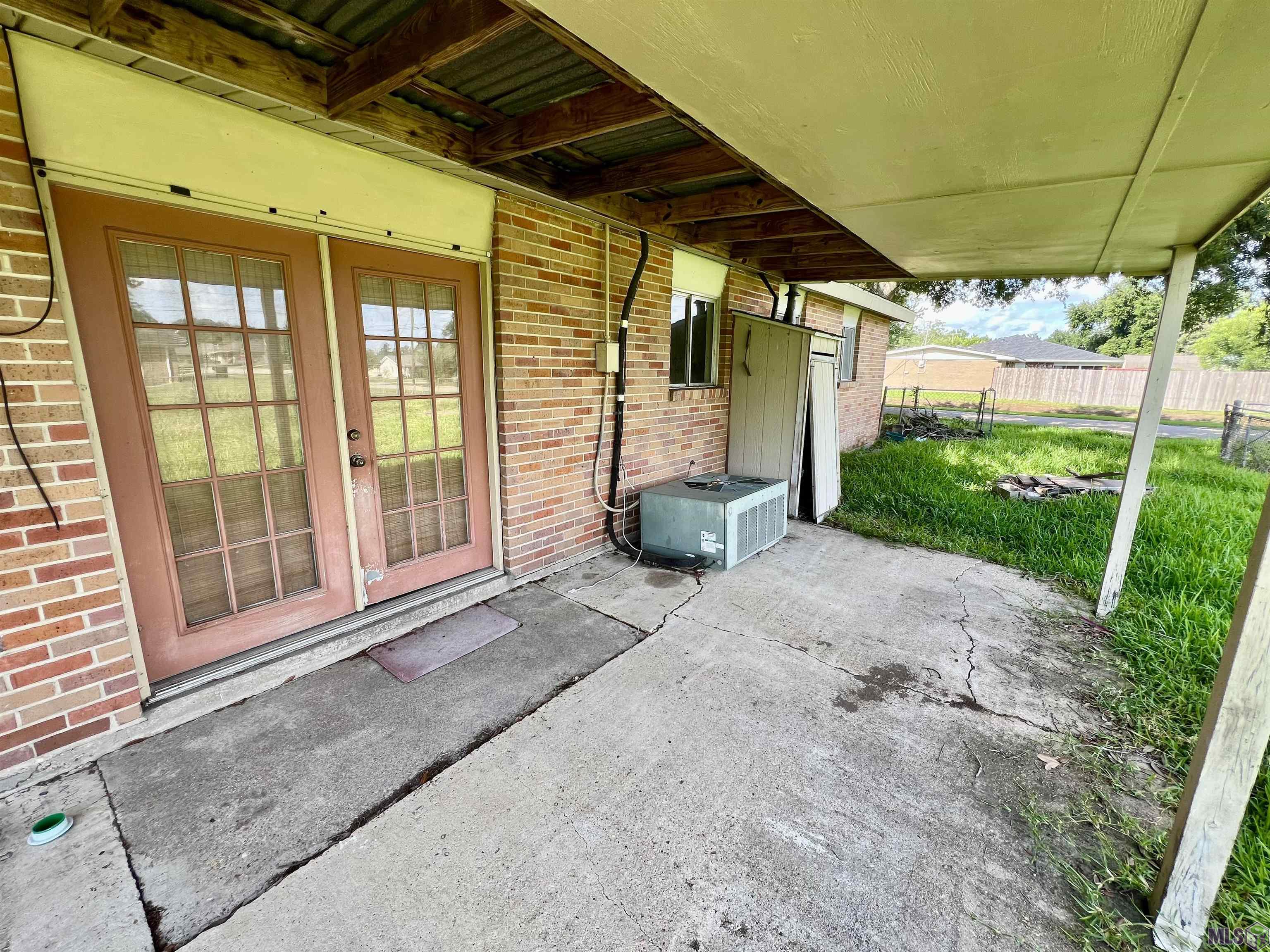 230 Tudor St