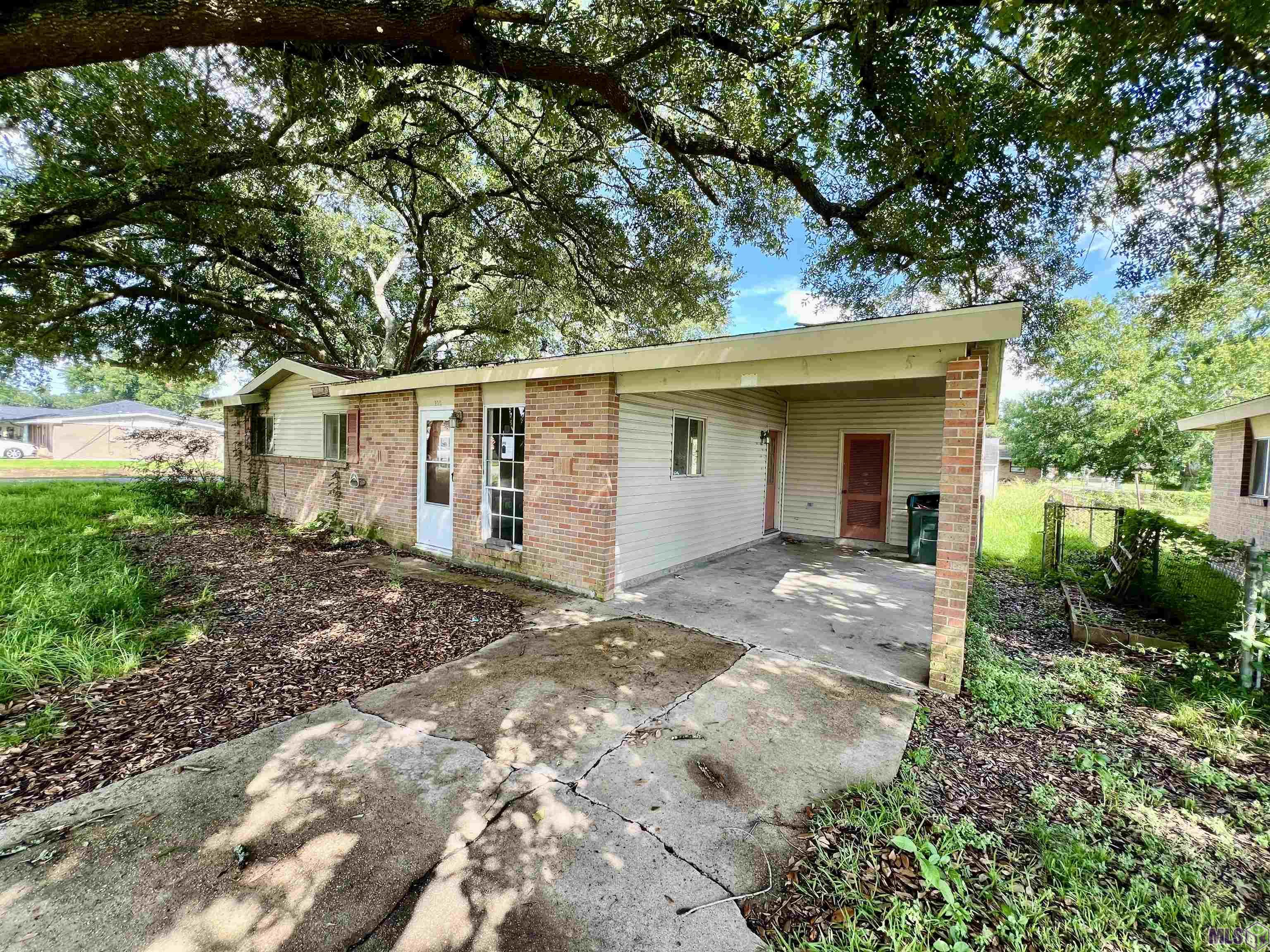 230 Tudor St